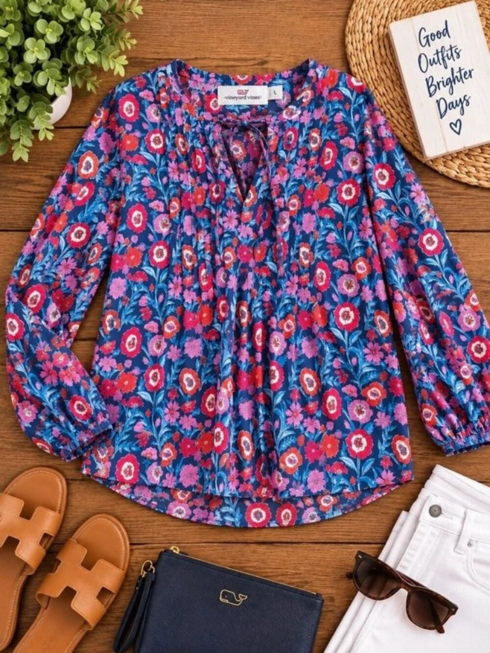 Vineyard Vines Women’s Floral Pintuck Blouse Size Large Navy Pink Cotton